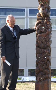 Prison chaplain, kaumatua Wally Hayward, blesses the poupou